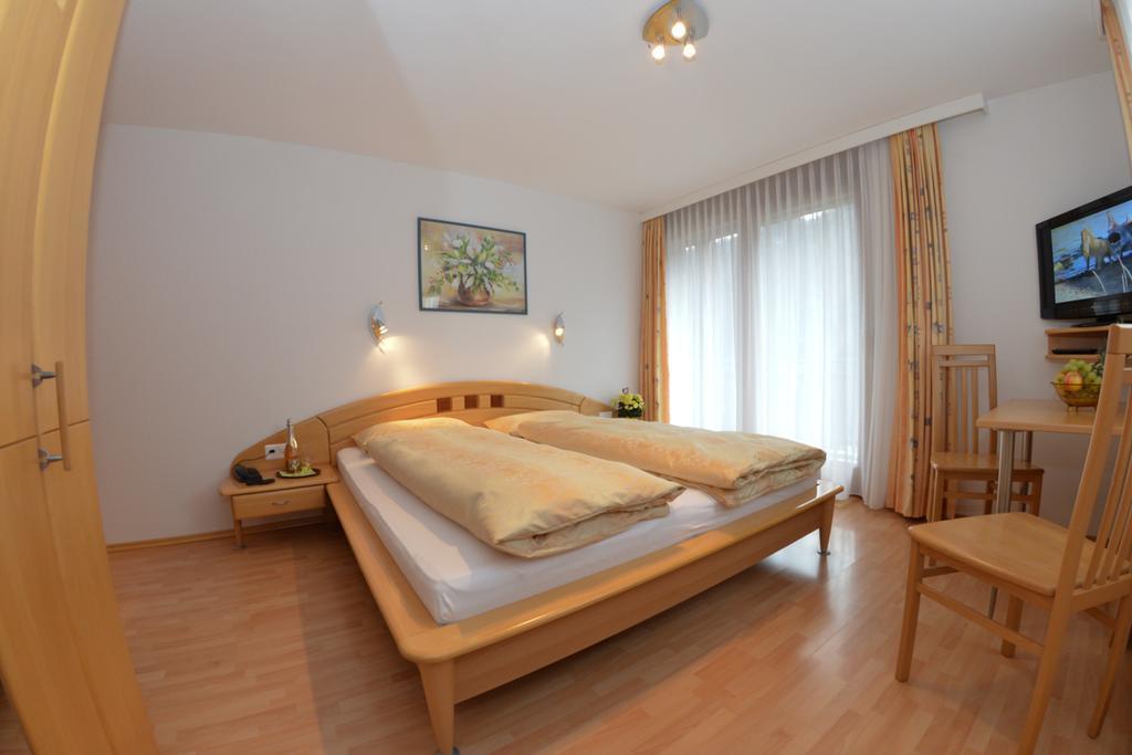 Hotel Arch San Martin Samnaun Pokój zdjęcie